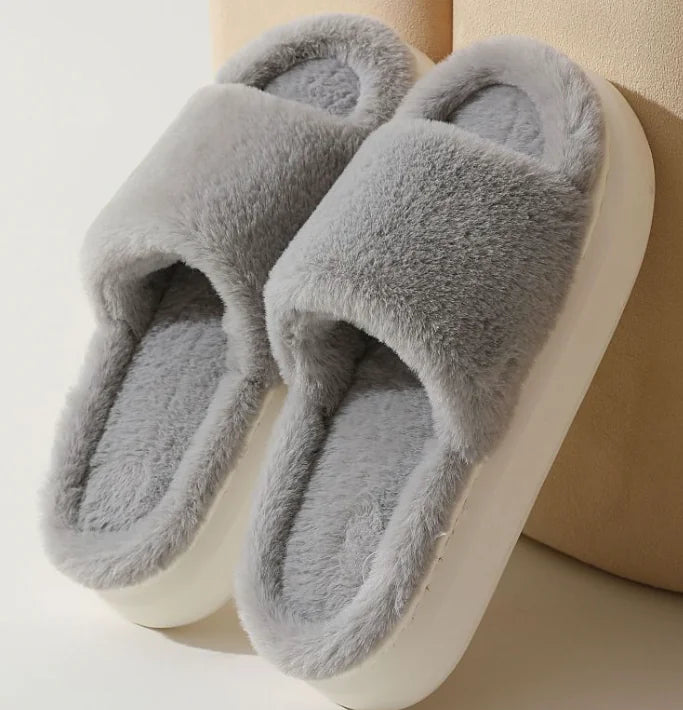 Women’s Cozy Winter Fluffy Slippers